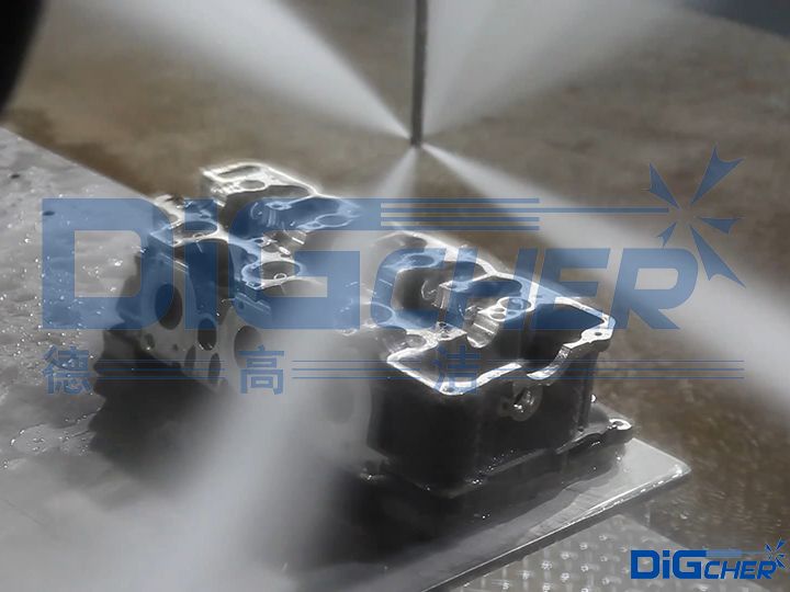 發動機缸體高壓水（shuǐ）去毛刺