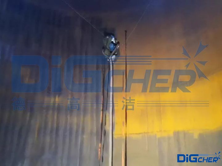 油（yóu）罐（guàn）內壁除鏽