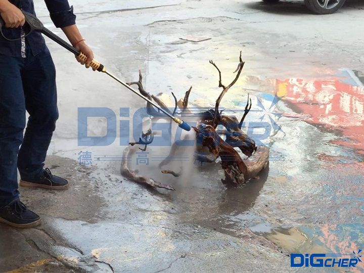 高（gāo）壓水根雕去皮