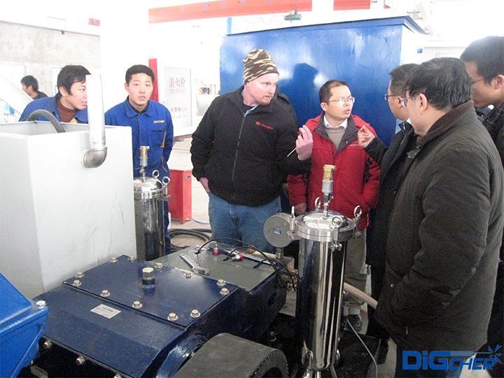 美國供應商技術人員來工廠培（péi）訓（xùn）