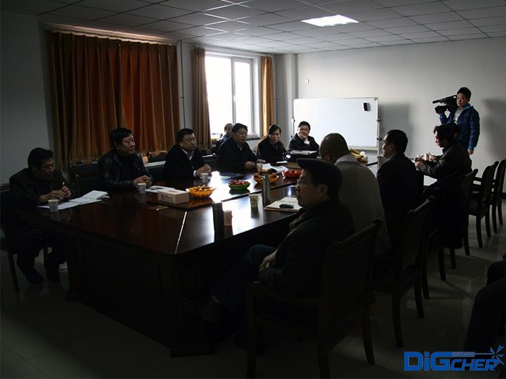 廊坊和大廠（chǎng）科技局領導聽取科研（yán）匯報