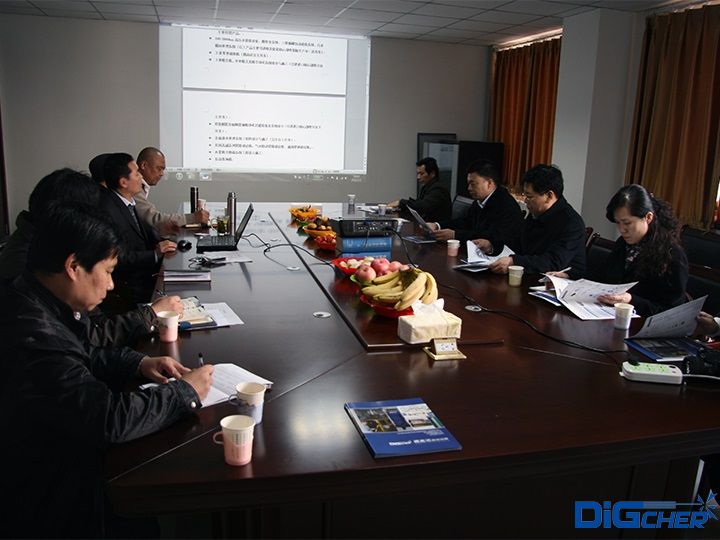 當地政府領（lǐng）導前來工廠考察