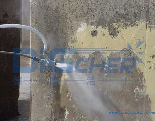 高壓水射流（liú）濕（shī）噴砂橋架表麵除漆