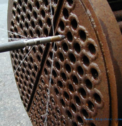 高（gāo）壓清洗機清洗熱交換器（qì）